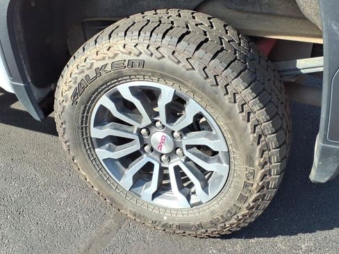 Used 2021 GMC Sierra 1500 AT4 AWD/4WD image 11
