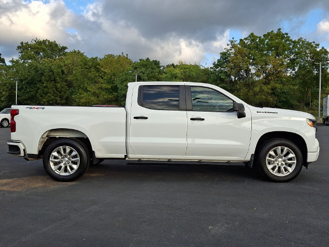 Used 2023 Chevrolet Silverado 1500 Custom w/ LPO, Dark Essentials Package AWD/4WD image 10