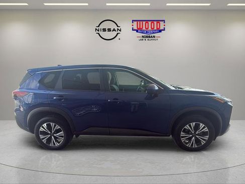 Used 2023 Nissan Rogue SV AWD/4WD image 2