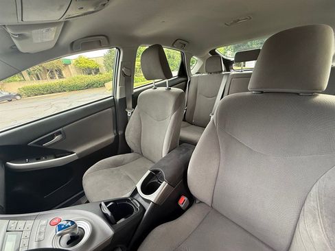 Used 2014 Toyota Prius Two FWD image 14