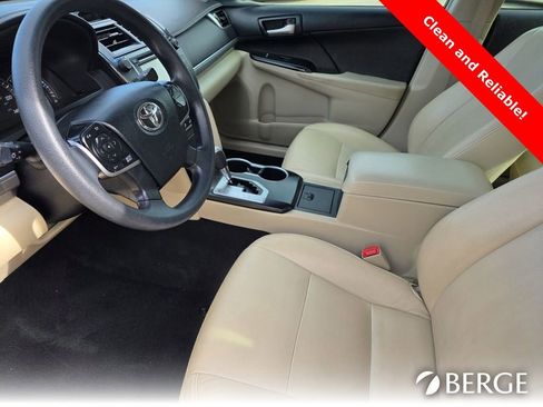 Used 2013 Toyota Camry LE image 13