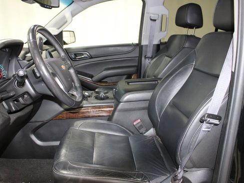 Used 2017 Chevrolet Tahoe LT image 31