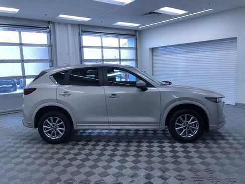 Used 2025 MAZDA CX-5 AWD 2.5 S w/ Select Package image 36
