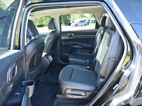 Used 2024 Kia Sorento X-Line EX AWD/4WD image 25