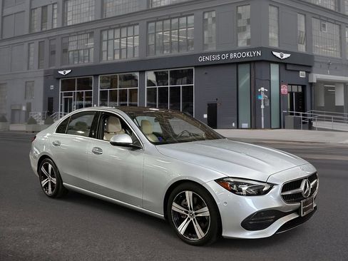 Used 2023 Mercedes-Benz C 300 4MATIC Sedan image 7