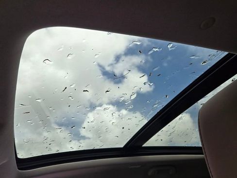 Certified 2024 Acura MDX FWD w/ Technology Package image 17