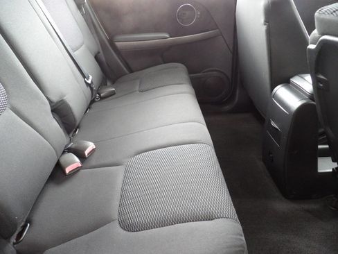 Used 2006 Pontiac Torrent 2WD image 27