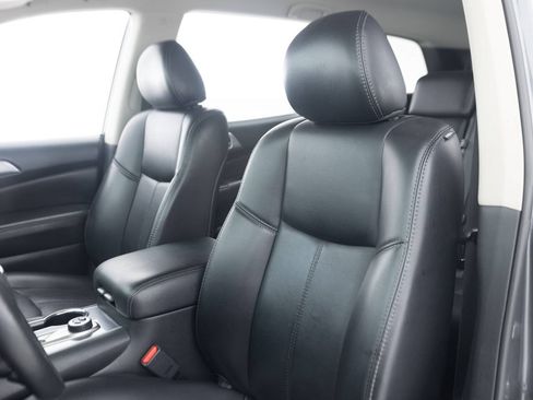 Used 2019 Nissan Pathfinder SL AWD/4WD image 24