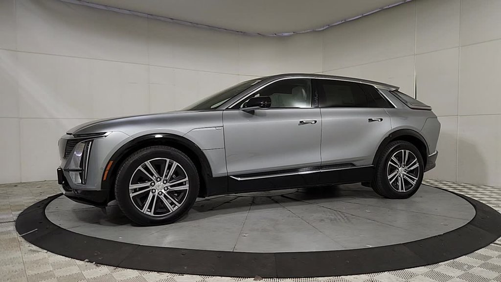 Used 2024 Cadillac Lyriq Luxury RWD image 4