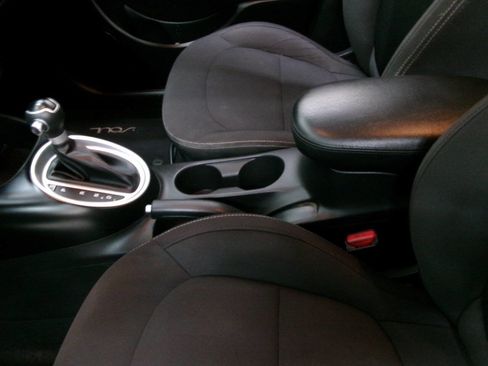 Used 2018 Kia Soul Base 4dr Crossover 6A image 18