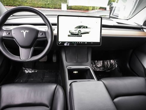 Used 2022 Tesla Model 3 image 16
