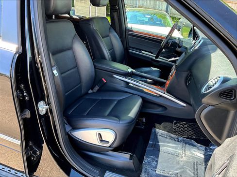 Used 2010 Mercedes-Benz ML 350 4MATIC image 29