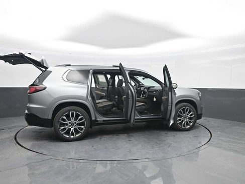 New 2026 GMC Acadia Denali Ultimate w/ LPO, Floor Liner Package image 50