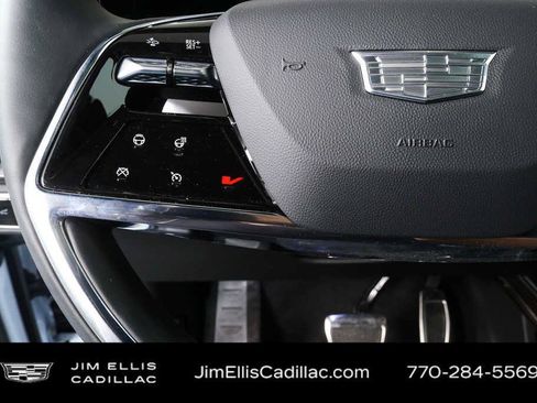 Used 2026 Cadillac Vistiq Luxury AWD/4WD image 8