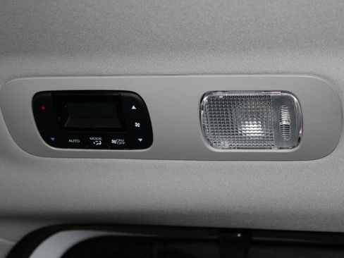 New 2026 Honda Odyssey Touring image 28