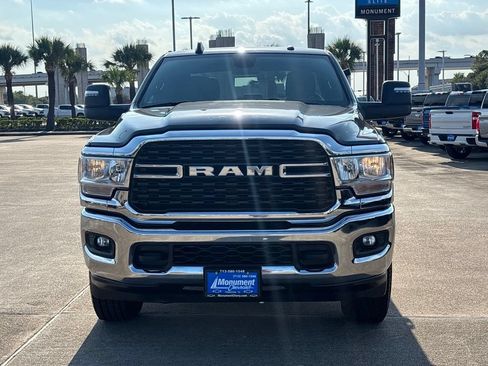 Used 2024 RAM 2500 Big Horn AWD/4WD image 2