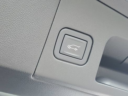 Used 2024 Cadillac XT5 Premium Luxury FWD image 35
