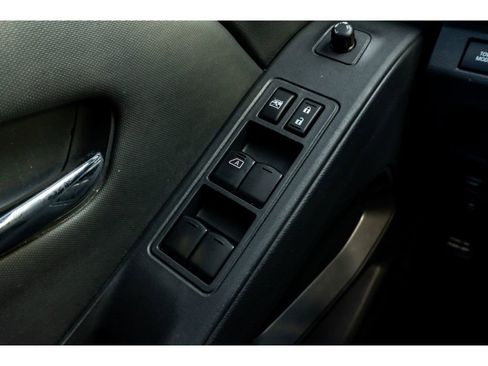 Used 2023 Nissan Frontier SV image 27