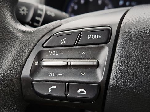 Used 2021 Hyundai Kona SE AWD/4WD image 29