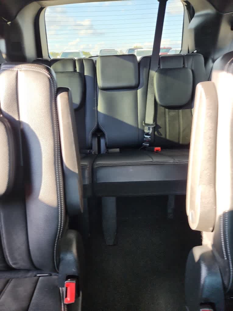 Used 2020 Dodge Grand Caravan SXT w/ Driver Convenience Group FWD image 27