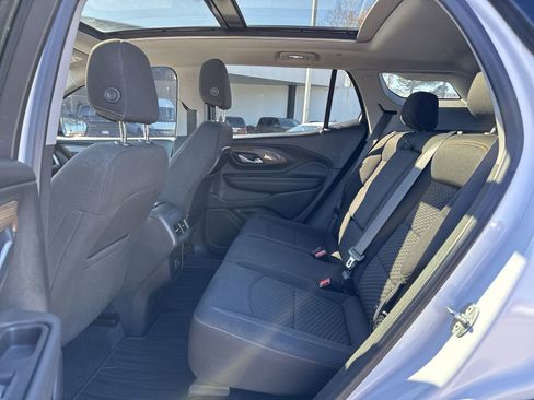 Used 2021 GMC Terrain SLE w/ Driver Convenience Package image 31