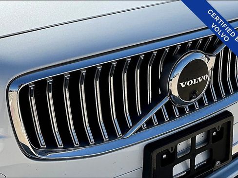 Certified 2024 Volvo S90 T8 Ultimate w/ Lounge Package image 37
