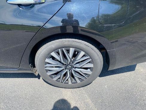 Used 2024 Nissan Altima 2.5 SV FWD image 31