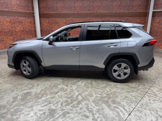 Used 2022 Toyota RAV4 XLE video 2