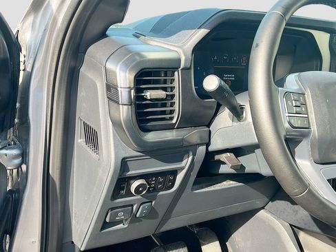 Used 2025 Ford F150 Lariat w/ Equipment Group 502A High AWD/4WD image 10