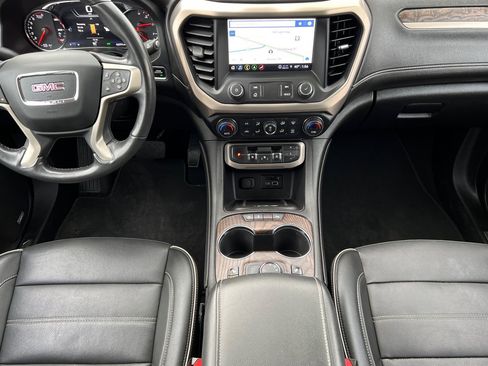 Used 2021 GMC Acadia Denali w/ Denali Ultimate Package image 14