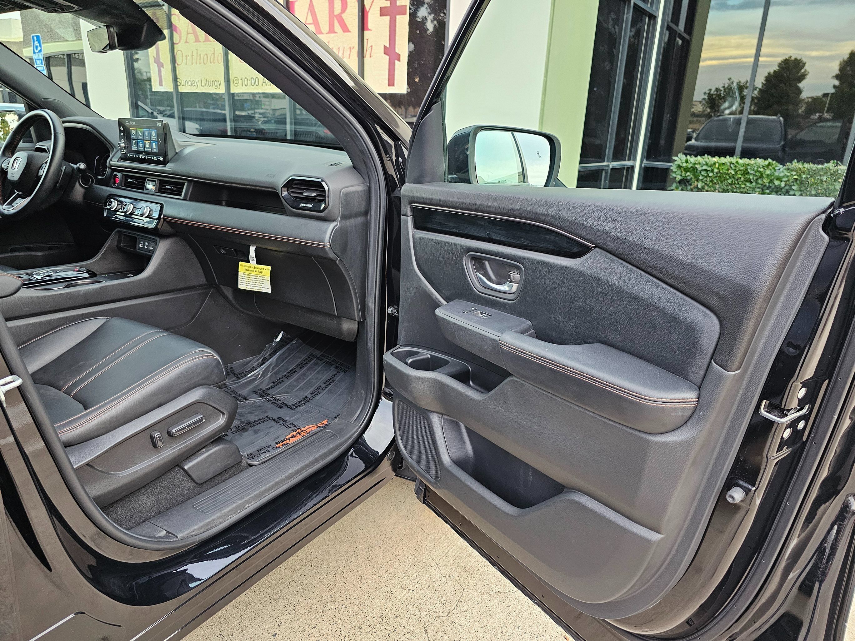 Used 2025 Jeep Compass Limited AWD/4WD image 29