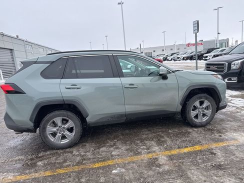 Used 2022 Toyota RAV4 XLE image 11
