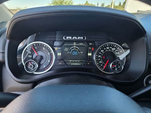 Used 2024 RAM 2500 Laramie AWD/4WD image 16