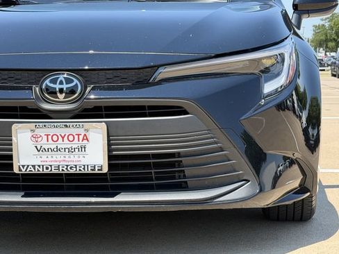 Used 2026 Toyota Corolla LE FWD image 9