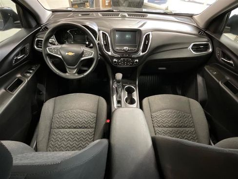 Used 2023 Chevrolet Equinox LT FWD image 11