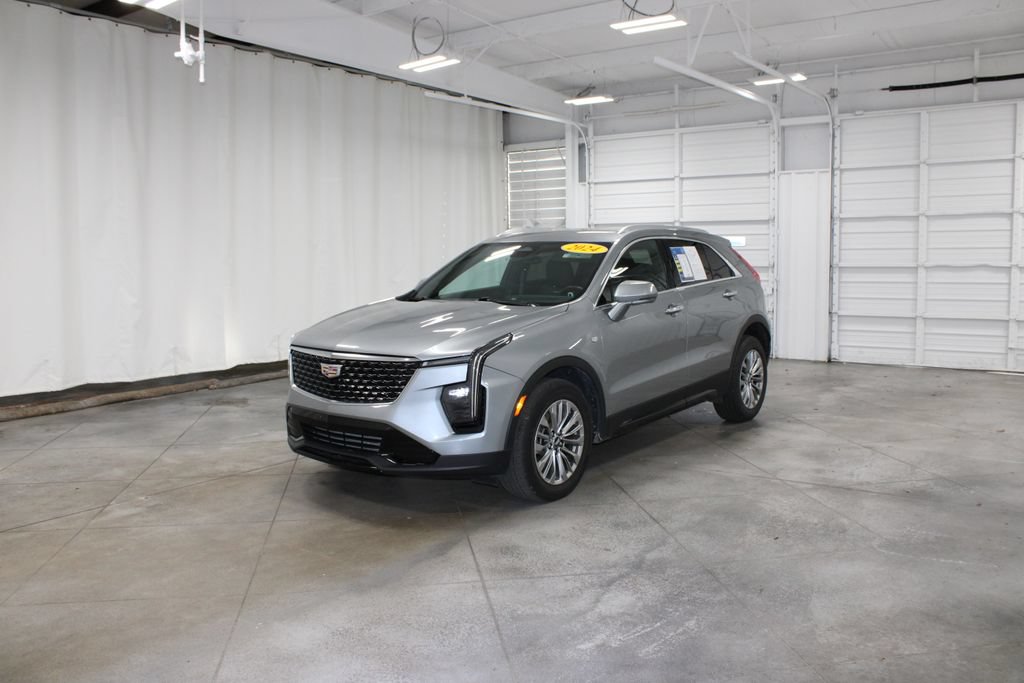 Used 2024 Cadillac XT4 Premium Luxury AWD/4WD image 4