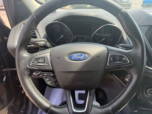 Used 2017 Ford Escape Titanium AWD/4WD image 30
