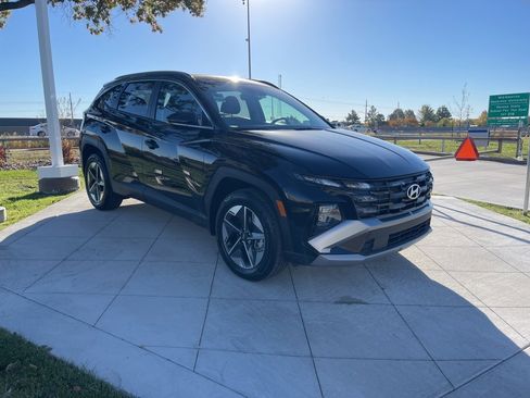 Certified 2025 Hyundai Tucson SEL image 2