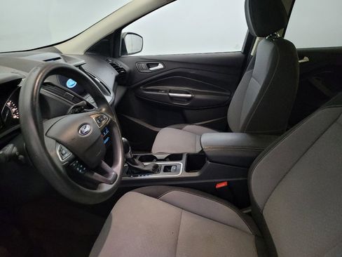 Used 2017 Ford Escape SE w/ Equipment Group 201A FWD image 17