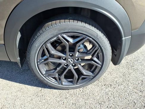 New 2026 Nissan Kicks SR w/ SR Premium Package FWD image 4