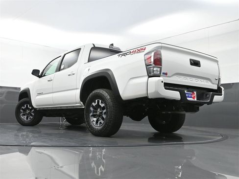 Used 2022 Toyota Tacoma TRD Off-Road image 29