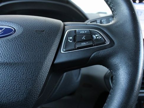 Used 2018 Ford EcoSport SE w/ SE Convenience Package image 14