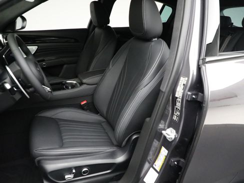 New 2024 Maserati Grecale GT image 28