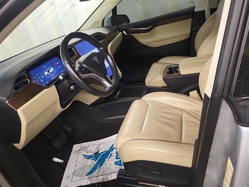 Used 2017 Tesla Model X 100D image 8