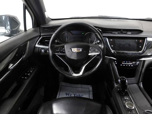 Used 2025 Cadillac XT6 Premium Luxury AWD/4WD image 32
