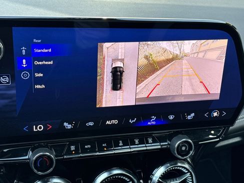 Used 2024 Chevrolet Blazer EV LT image 19