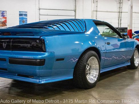 Used 1988 Pontiac Firebird Formula image 23