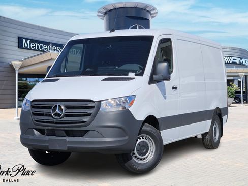New 2025 Mercedes-Benz Sprinter 2500 image 1
