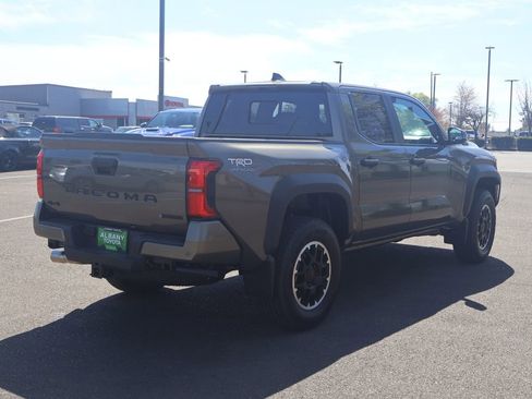 New 2026 Toyota Tacoma TRD Off-Road w/ TRD Off Road Upgrade Package AWD/4WD image 8