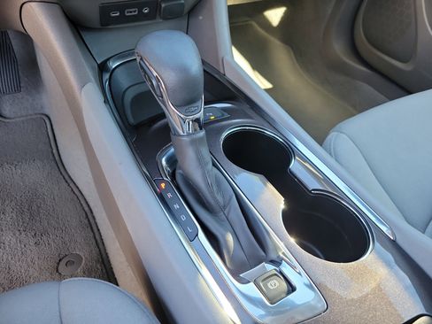 Used 2025 Chevrolet Malibu LT image 11